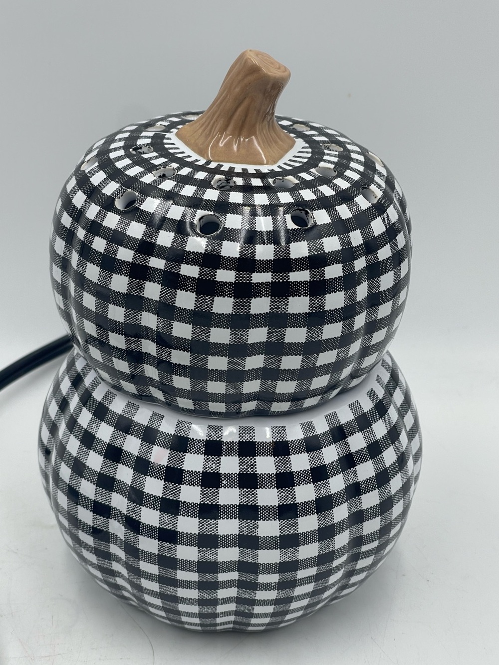 Scentsy: Retired Ceramic Black & White Gingham Gourd Pumpkin Electric Wax Warmer